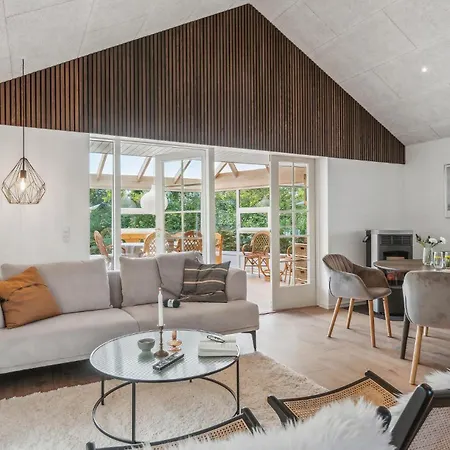 Semesterbostad Stunning In With Kitchen *